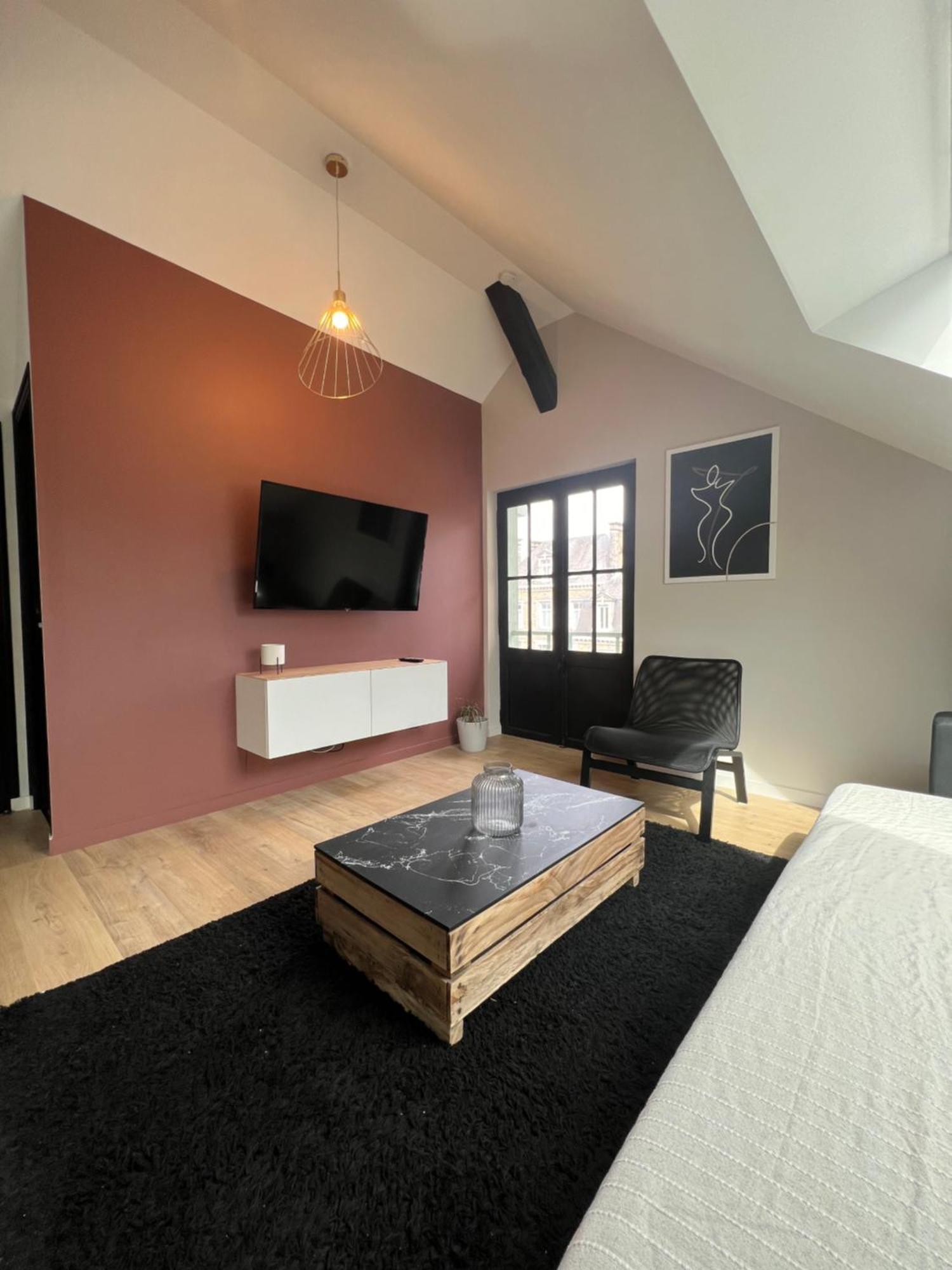 Apartment Spacieux Et Lumineux Proche Du Centre Historique *